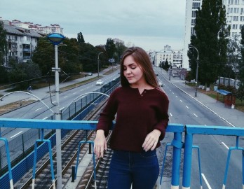 массажистка Полина